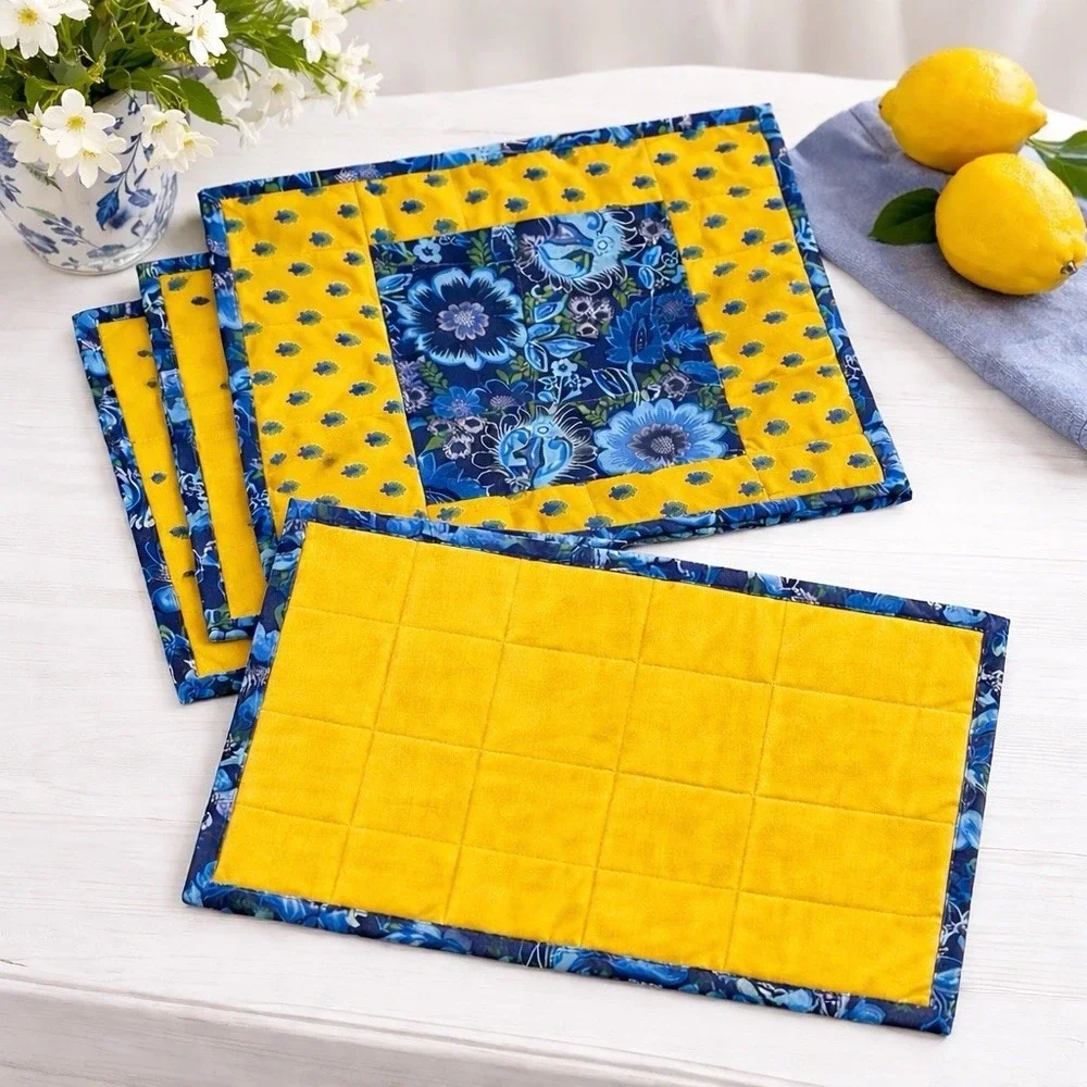 4 Placemats Reversible Country French/ Farmhouse Cotton  Gold/Blue‎ 17 x13